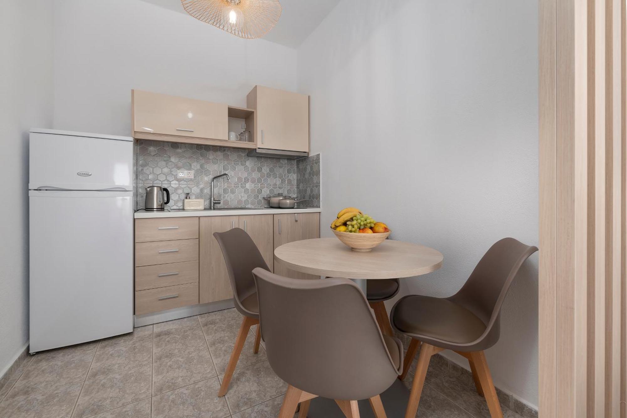 V&C Paradise Apartments روداكينو المظهر الخارجي الصورة