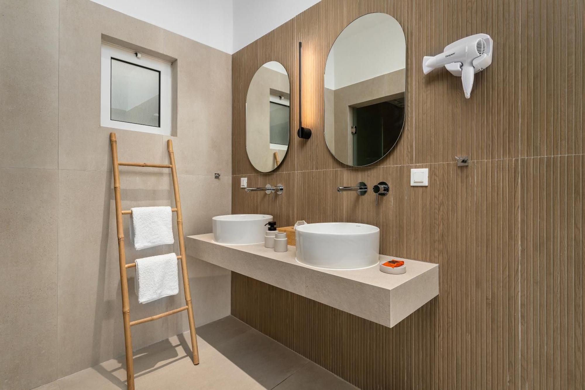 V&C Paradise Apartments روداكينو المظهر الخارجي الصورة