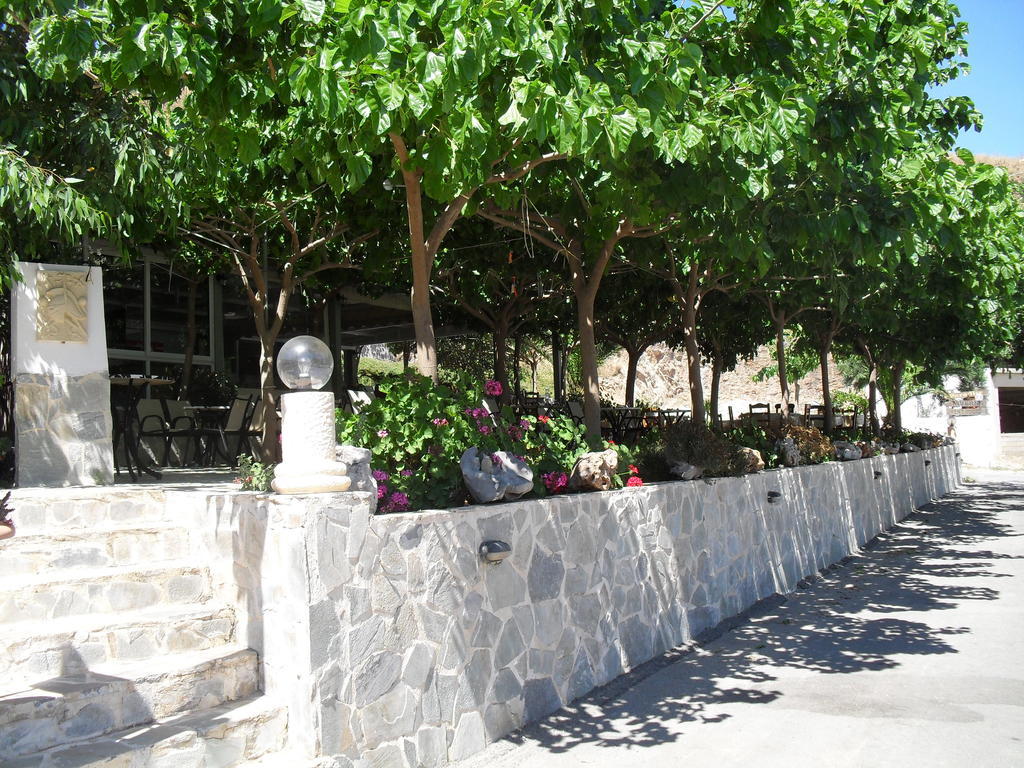 V&C Paradise Apartments روداكينو المظهر الخارجي الصورة