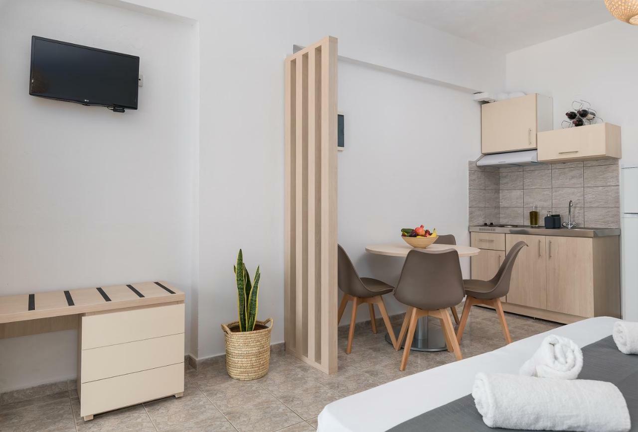 V&C Paradise Apartments روداكينو المظهر الخارجي الصورة